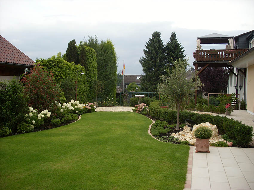 Rasenfläche Rollrasen